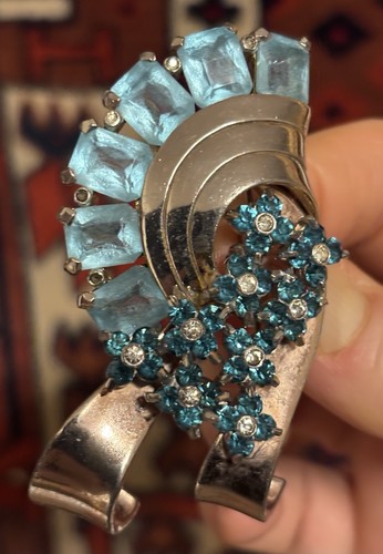 Rara spilla brooch - rara,