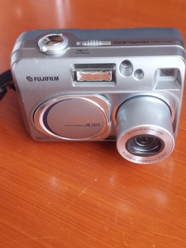 Fujifilm finepix 205 - fujifilm,