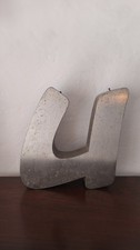 Lettera " U " vecchia insegna