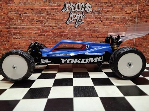 Squadra yokomo dtm - yokomo, yz-2