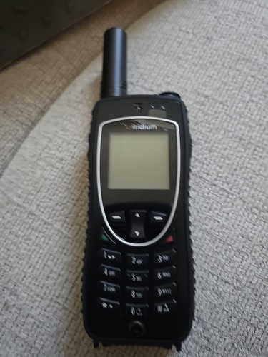 Kit telefono satellitare