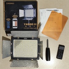 Faretto Led YONGNUO YN 300 III per Fotografia e Video
