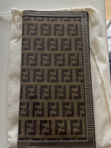 Portafoglio lungo bifold