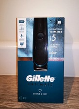 Gillette Intimate i5 regolacapelli e rasoio per pubi senza fili per uomo
