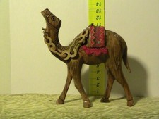 STATUINE in Legno Intagliato Cammello con finimenti serie cm 13 circa...