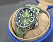 Nuovissimo splendido orologio