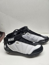 Nike Zoom White & Black Foot