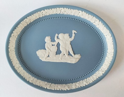 Wedgwood blue jasperware - blue,