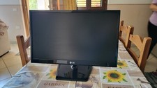 LG LED 22 pollici Televisore Monitor OTTIME CONDIZIONI, nero