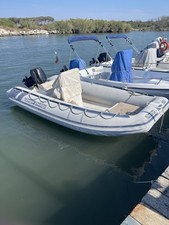 Gommone usato con motore e Carrello Omologato