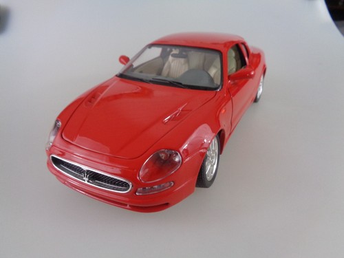 Bburago maserati 3200 - bburago,