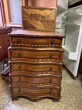 Cassettiera in stile classico