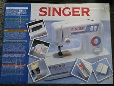 Macchina da cucire e pedale