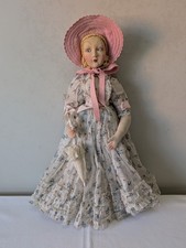 BAMBOLA DA SALOTTO IN FELTRO