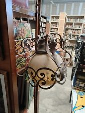 lampadario antico Anni 50 Ferro Battuto Con Palla Di Vetro Gialla