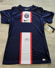 Maglia PSG firmata MARQUINHOS