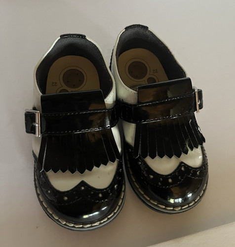 Nuove scarpe eleganti bambino - nuove,