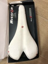 Sella bici in pelle Selle Bassano Mission Carbonio Titanium bike saddle