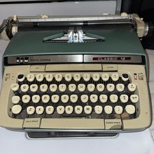 Macchina da scrivere vintage