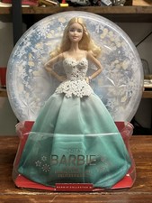 2016 - Holiday Barbie Bambola