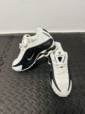 Sneaker Nike Shox