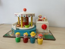FISHER PRICE Play Family