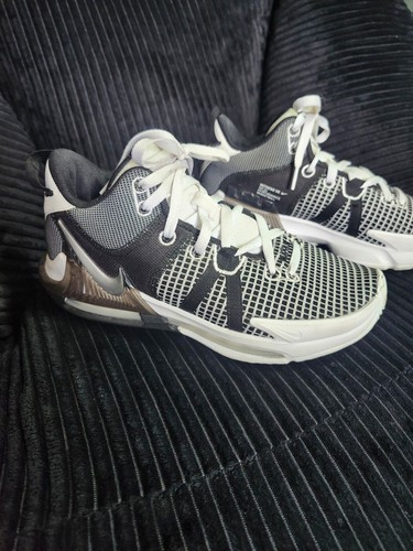 Nike lebron witness - lebron,