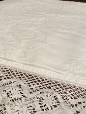 Antico Copriletto Di piquet con bordura al tombolo alta 20cm 230x240cm