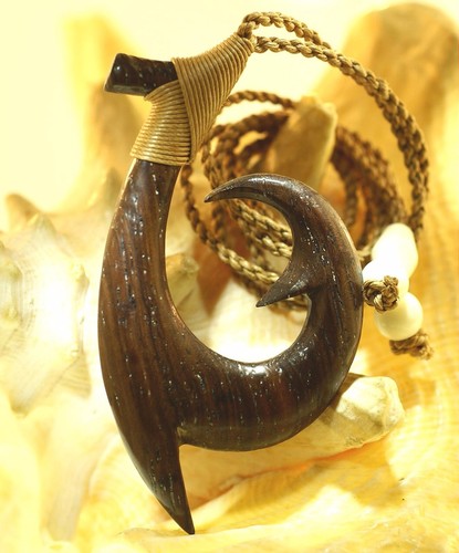 Collana gancio pesce ulua - pesce,