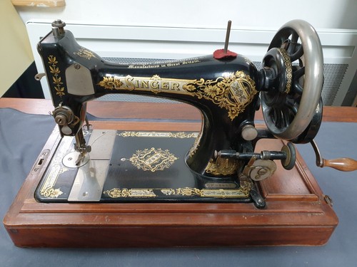 Machine coudre singer - à,