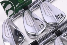 Wilson Staff Model Blade 2024