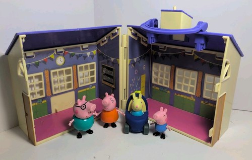 Peppa pig schoolhouse and - pig,