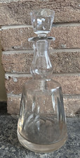 Vecchia bottiglia in cristallo