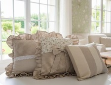 Cuscini per divano in stile