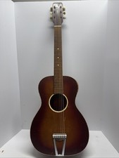 Chitarra acustica vintage anni