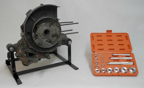 Cavalletto montaggio motore