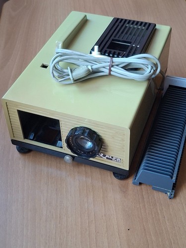 Proiettore diapositive vintage - proiettore,