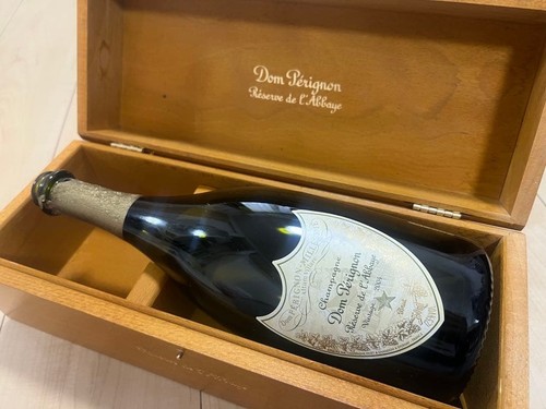 Dom perignon abbaye - perignon, l’abbaye