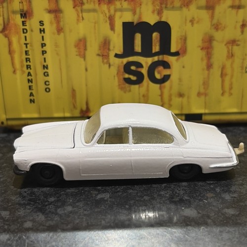Matchbox lesney jaguar mk10