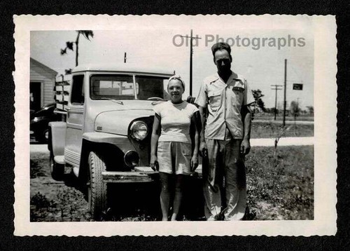 Coppia posa willys jeep - di,