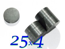 MAGNETI FERRITE  25x4mm  Varie