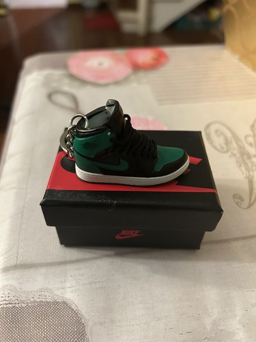 Mini sneakers portachiavi - sneakers, 3d