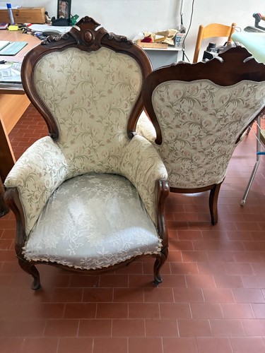 Copia poltrone antiquariato