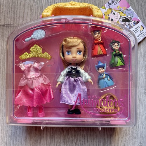Disney store set - store.,