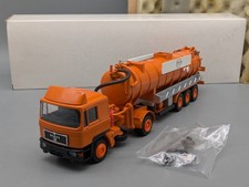 Camion autocisterna modello