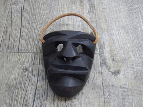 Maschera parete mamuthones - maschera,