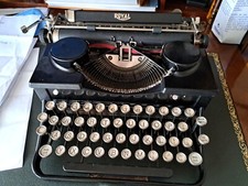 MACCHINA DA SCRIVERE ANTICA