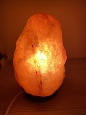 LAMPADA DI SALE ROSA HIMALAYA 2/3 kg  - Base in legno, filo e lampadina - 