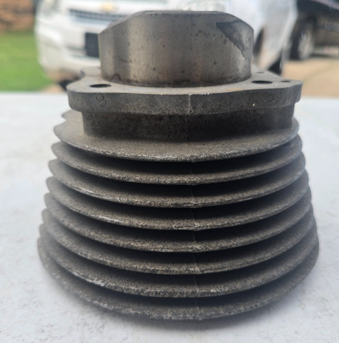 Ducati 250 cylinder 74mm - 74mm, 350