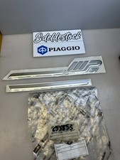 lotto 2 adesivi piaggio 655853